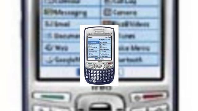 <b>Palm Treo 755p lansat prin Verizon Wireless</b>Verizon Wireless a anuntat ieri faptul ca smartphone-ul Palm Treo 755p este acum disponibil. Terminalul va fi in toate magazinele Verizon Wireless incepand cu data de 7 ianuarie. In comparatie cu predecesorul sau, Treo 700p, modelul Treo 755p are un...