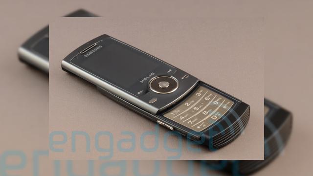 <b>O privire mai de aproape aruncata lui Helio Mysto</b>V-am prezentat in urma cu cateva zile cel mai nou terminal sub brandul Helio, dar iata ca noi imagini cu acesta sunt disponibile prin intermediul site-ului engadgetmobile.com. Samsung s-a implicat in producerea acestui terminal sexy, un slider de exceptie...