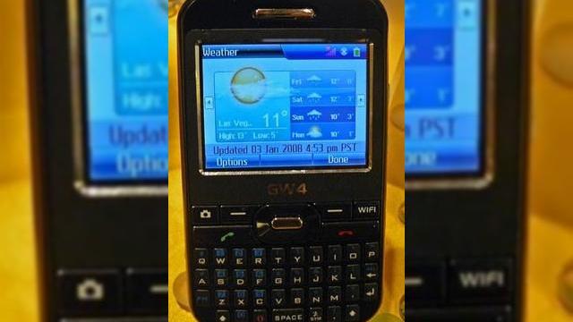 <b>Primul telefon Google Android, depistat la CES 2008</b>Astazi in cadrul showului CES 2008, Wistro, o companie chinezeasca de design a prezentat smartphone-ul GW4, primul capabil sa ruleze celebrul Google Android. La momentul prezentarii, GW4 rula o versiune a lui MontaVista Linux 2.6, dar, conform unui...