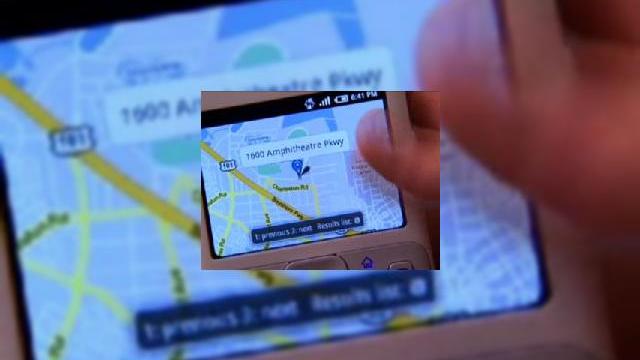 <b>Iata primul prototip Google Android</b>Un mic developer software planuieste sa lanseze in aceste zile o suita de aplicatii (browser, camera, jocuri si multe altele) bazate pe noul sistem de operare Android. Accesati usatoday.com pentru a vedea Android in actiune si a intelege de ce acest OS...