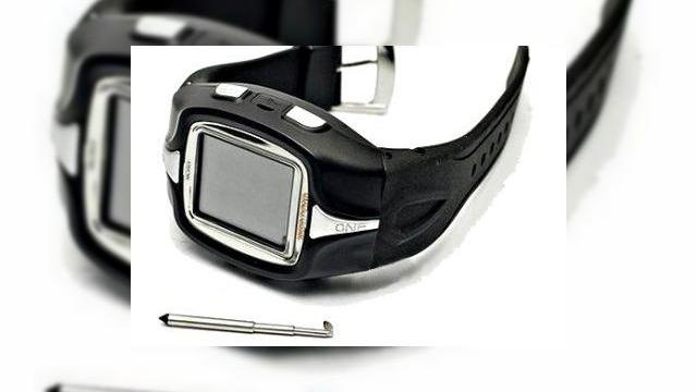 <b>Ceasul/telefon M800, disponibil prin MarketOnline</b>MarketOnline.ro ofera inca o data gadgeturi de top, introducand in lista sa de produse acest ceas/telefon, M800, compatibil cu orice retea GSM autohtona. Dati click pe imaginea urmatoare pentru a vedea acest telefon unic in actiune, intr-o serie de teste....