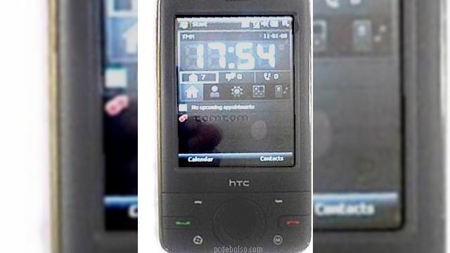 <b>Telefonul HTC Pharos P3470, pentru cei care cred ca HTC Touch arata prea bine</b>In imaginea urmatoare puteti admira terminalul HTC Pharos P3470, un frate vitreg al lui HTC Touch, sau mai bine zis "ratusca cea urata" a familiei: Avem de-a face cu low-end din gama HTC, destinat acelor utilizatori care considera ca Touch este prea bun...