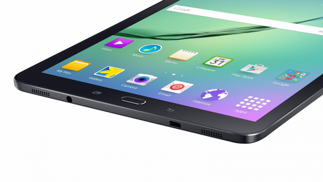 <b>Tableta Samsung Galaxy Tab S3 apare în GFXBench; rulează Android Nougat și vine cu procesor SD820</b>Debutul tabletei Samsung Galaxy Tab S3 ar fi fost programat pentru vara anului trecut, dar lansarea phablet-ului Note 7 și problemele asociate le-au dat planurile peste cap sud-coreenilor. Astăzi vedem totuși tableta listată în GFXBench, semn că nu s-a