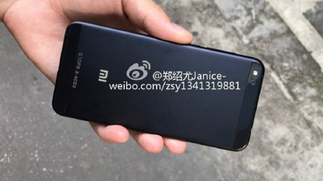 <b>Xiaomi Mi 5c e certificat de o autoritate din China, îl revedem în fotografii hands on</b>A trecut ceva timp de la ultimul leak cu Xiaomi Mi 5c, dar iată că astăzi avem parte de o scăpare majoră. Aflăm specificațiile sale hardware, faptul că a fost certificat de către o autoritate din China, dar și privim asupra unei galerii de fotografii 