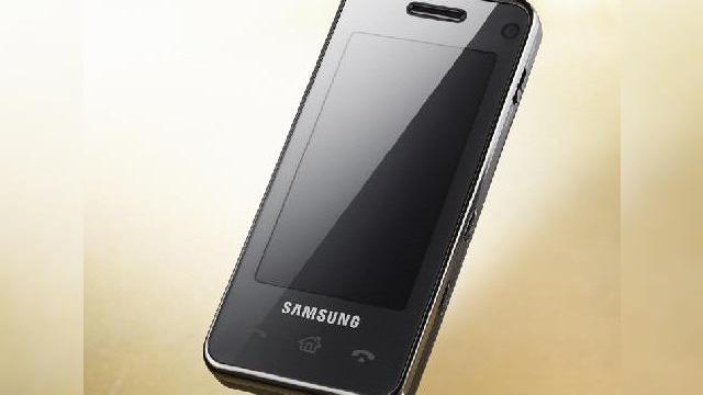 <b>Samsung F490 disponibil de Valentine's Day</b>Se pare ca Samsung isi va lansa handsetul F490 in aceasta luna, la pretul de 400 de euro. Initial "scapat" pe Internet sub forma de informatie secreta la finalul anului trecut si apoi anuntat oficial la inceputul lui 2008, Samsung F490 poate reprezenta...