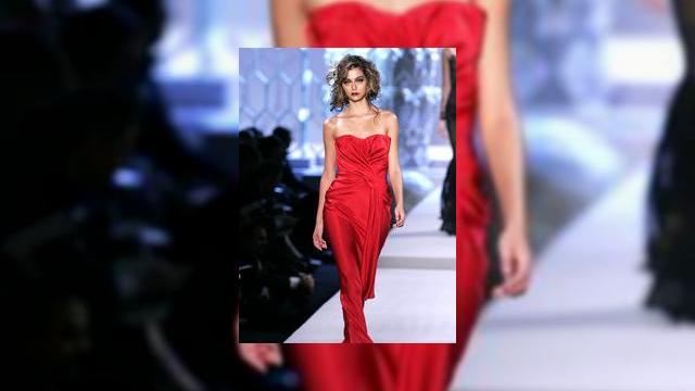 <b>Dior si Swarovski doresc sa lanseze propriul telefon</b>Nu este chiar stirea zilei sau o noutate neasteptata, dar se pare ca aceste 2 celebre case de mode doresc sa faca o impresie buna pe piata telefoniei mobile, concurand astfel cu Prada sau Armani si telefoanele branduite cu logo-urile acestora. In timp ce...