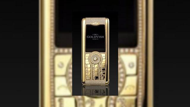 <b>Telefoane aur de la GoldVish in noul magazin din Elvetia</b>99% dintre cei care citesc aceasta stire nu vor fi interesati sa afle ca pot cumpara telefoane de lux de la Geneva, Elvetia prin intermediul noului magazin GoldVish, ce va fi deschis in martie. Pentru acei 1%, felicitari pentru contul bancar si va invitam...