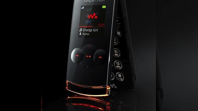 <b>Sony Ericsson W980 a fost lansat!</b>Sony Ericsson si-a imbogatit familia Walkman astazi prin prezentarea modelului W980, in cadrul showului care preceda Mobile World Congress. Terminalul este dotat cu un spatiu de stocare de 8GB, un display mai mult decat generos si o tehnologie numita de...