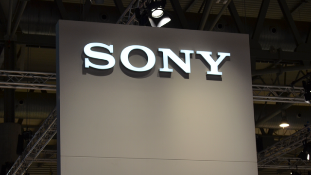 <b>Smartphone-urile pregătite de Sony pentru lansare în cadrul MWC 2017 apar în fotografii; unul dintre acestea vine cu 4 GB RAM</b>Japonezii de la Sony nu vor rata târgul de tehnologie Mobile World Congress din acest an, locație unde vor sosi cu numeroase smartphone-uri. Astăzi vedem aceste produse reprezentate într-o serie de fotografii reale și aflăm cu unul dintre ele va oferi