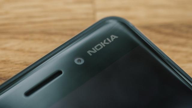 <b>Nokia 6 certificat şi gata de lansare în Taiwan, încă un pas spre debutul internaţional</b>Luna trecută vedeam că o versiune de Nokia 6, cu nume de cod TA-1003 a primit certificarea Bluetooth, având şanse să fie de fapt varianta internaţională a handset-ului Nokia cel nou. Azi aflăm că Nokia 6, în aceeaşi variantă a primit certificarea în..