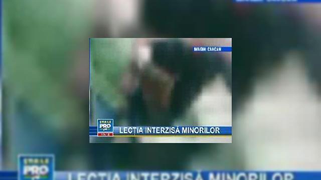 <b>Elevii romani, autori de pornografie pe mobil de nota 4</b>Stirile zilei de ieri au fost marcate de vestea ca doi elevi de gimnaziu, filmati cu telefonul mobil in timp ce faceau sex oral au primit 4 la purtare, si atat. Desi sanctiunea este minora, nu putem sa nu observam ca, pe masura ce tehnologia evolueaza,...