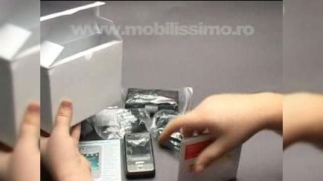 <b>Mobilissimo va prezinta un video review la E-TEN Glofiish M800</b>Inainte de va prezenta review-ul video complet al lui E-TEN Glofiish M800, terminal furnizat de catre AROBS, va prezentam experienta de unboxing a handestului. Aruncati o privire asupra primului contact cu modelul M800 intr-un clip video la care veti fi...