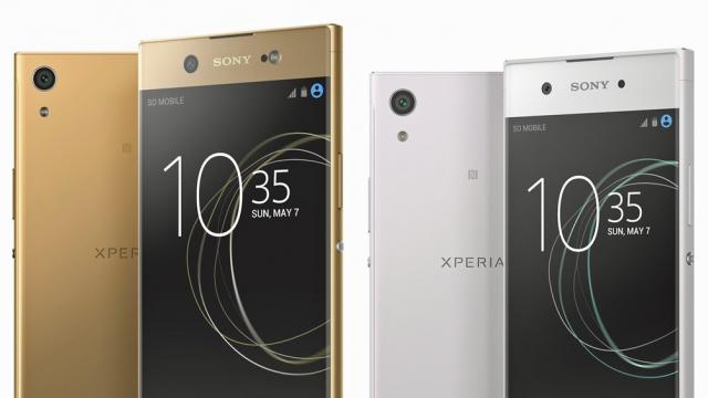 <b>MWC 2017: 4 smartphone-uri Sony pregătite pentru lansare la MWC 2017 scăpa pe Internet via Evan Blass</b>Ieri scriam despre Xperia XZ Premium, care tocmai scăpase într-o imagine proaspătă şi ar urma să vină cu un ecran 4K, iar azi avem întreaga pleiada de noi modele Sony gata de debut la MWC 2017. Ele apar împreună într-o imagine tocmai postata pe Twitter..