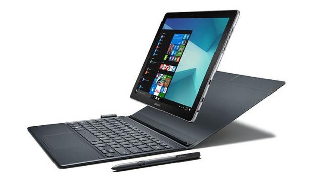 <b>MWC 2017: Samsung lansează tableta Galaxy Book cu Windows 10 şi funcţii de productivitate; Vine cu S Pen şi versiuni de 10.6 şi 12 inch</b>Samsung a adus la MWC 2017 două tablete, prezentate pe scenă din Barcelona aseară. E vorba despre Samsung Galaxy Tab S3 şi Samsung Galaxy Book, iar în acest material ne axăm pe modelul din urmă. Avem de-a face cu o tabletă cu ecran de 10.6 sau 12 inch..