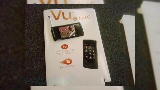 <b>Promotie fara fond pentru LG Vu in SUA</b>Nu se cunoaste inca data de lansare a lui LG CU920 Vu, terminal dotat cu MediaFLO, care soseste cam in acelasi moment ca si "fratele sau mai mic", modelul CU915. Este totusi bizar faptul ca la magazinele AT&T din SUA exista numeroase materiale...