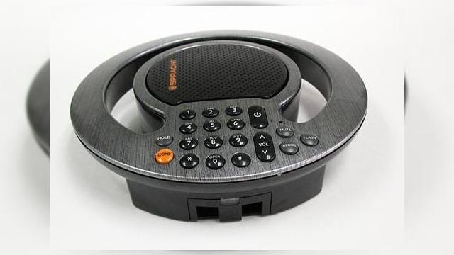 <b>Aura SoHo, Telefon Speaker ideal pentru conferinte la nivel inalt</b>Spracht a prezentat oficial cel de-al doilea produs aflat sub brandingul sau, Aura SoHo, speakerphone pe care il puteti admira in imaginea urmatoare. Aura SoHo este un telefon speaker destinat conferintelor full duplex, iar calitatea sa nu poate fi...