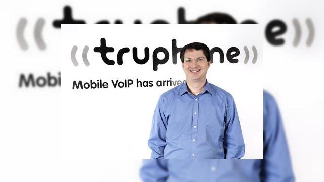 <b>Truphone trece de la VoIP la GSM, pastreaza tarifele reduse</b>Truphone a anuntat ca va achizitiona compania SIM4travel, preluandu-i clientii, operatiunile si bunurile, o miscare prin care furnizorul de servicii VoIP evolueaza catre un nou statut. Este o mutare interesanta din partea providerului VoIP din Marea...