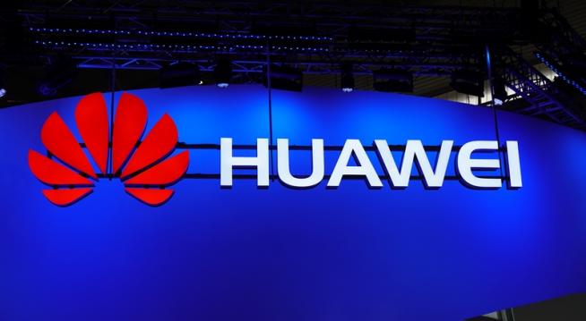 <b>Huawei anunță lansarea noului său centru de servicii Enterprise  Global Service Center în București; clădire întinsă pe 2000 metri pătrați ce a necesitat investiții de peste 10 milioane euro </b>Un comunicat de presă tocmai ajuns în inbox-ul nostru ne informează despre lansarea noului centru de servicii Huawei România în București, locație întinsă pe 2.000 metri pătrați ce a necesitat investiții în valoare totală de peste 10 milioane de euro. 