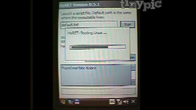 <b>Google Android ruleaza pe HTC TyTN II (Tilt)</b>Hackerii priceputi de la XDA-Developers se "joaca" deja cu sistemul mobil de operare pe care Google il pregateste pentru lansare in 2008, Android. Acesta a rulat pe un TyTN II, terminal HTC cunoscut si sub numele de Tilt. Dati click pe imaginea urmatoare...