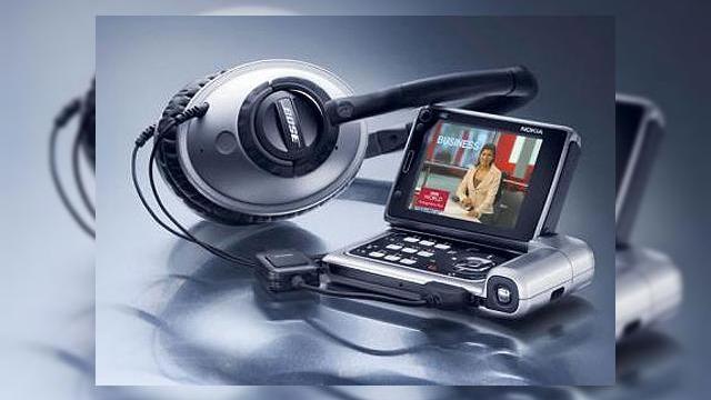 <b>Nokia recunoaste ca televiziunea mobila avanseaza greu</b>Nokia a afirmat cu cateva zile in urma ca incercarea sa de a promova televiziunea mobila nu a reusit, in masura in care gigantul finlandez a sperat. Compania promoveaza serviciile de televiziune destinate terminalelor mobile de ani buni, iar tehnologia...