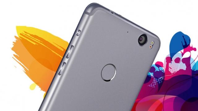 <b>iHunt.ro aduce la vânzare smartphone-ul Vargo Ivargo; costă 675 lei și vine cu 3 GB RAM, procesor Qualcomm Snapdragon 615</b>De acum în oferta retailerului iHunt.ro regăsim și smartphone-ul Vargo Ivargo, telefon care în ciuda denumirii sale nemaiauzite până în acest moment, reușește să ofere dotări chiar interesante în raport cu prețul de comercializare. El costă numai 675 lei 