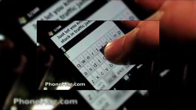 <b>HTC Touch Diamond isi prezinta tastatura virtuala in actiune (video)</b>Ati putut admira cu cateva zile in urma o prezentare video completa a functiilor lui HTC Touch Diamond, cel mai nou smartphone HTC anuntat. Acum, aveti sansa sa-i vedeti tastatura in actiune, dand click pe imaginea urmatoare pentru a fi transportati la un...