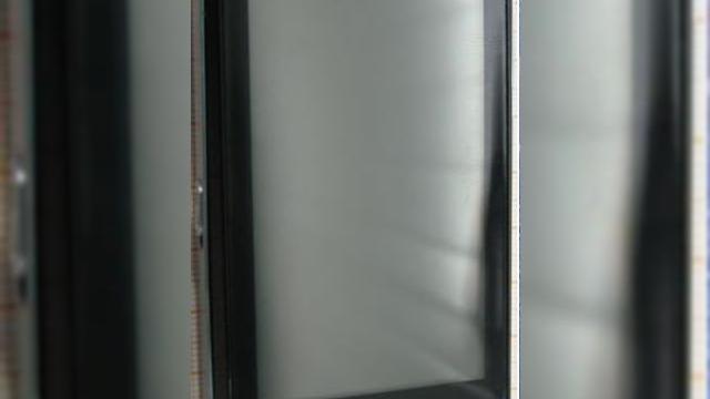 <b>Telefonul Philips X800 dotat cu touchscreen primeste aprobarea FCC</b>Ultima oara cand v-am prezentat acest telefon, aflasem prin intermediul zvonurilor ca el va include un full touchscreen, in adevaratul sens al cuvantului, adica fara a lasa marginile carcasei sa inconjoare display-ul. Iata ca imaginea sosita via FCC ne...