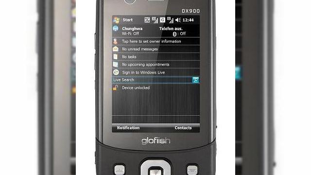 <b>4 noi terminale E-TEN Glofiish prezentate in cadrul showului Computex</b>E-TEN a primit premiul de excelenta in cadrul showului IT Computex 2008 pentru inovatorul sau terminal Glofiish DX900, primul handset dual-SIM care ruleaza Windows Mobile si suporta conectivitate HSDPA si EDGE. Acest telefon a fost prezentat impreuna cu 3...
