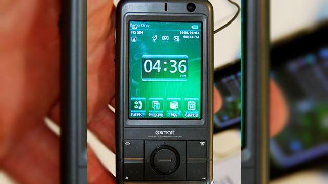 <b>Gigabyte anunta o serie de noi super terminale mobile</b>GSmart (brandul de telefonie mobila a celor de la Gigabyte) a sosit cu un arsenal de noi telefoane Windows Mobile la showul Computex din Taipei. Cel mai important handset este cu siguranta Gigabye GSmart MS808. MS808 soseste cu functii TV, pe care orice...