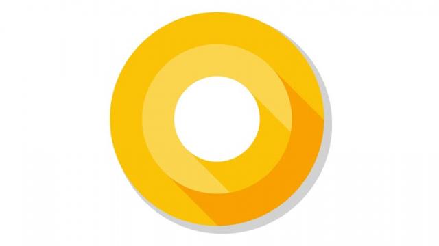 <b>Codul sursă din Android O Beta scoate la iveală posibilitatea ca Google să introducă modalitatea de personalizare a experienței OS prin teme</b>Am aflat din conferința keynote Google I/O 2017 și despre debutul lui Android O Beta, software ce poate fi testat de către toți utilizatorii terminalelor aflate pe lista celor compatibile. Astăzi descoperim că în codul sursă al acestui release s-a 