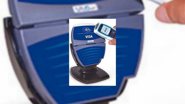 <b>Adio bacsis? Nota de la restaurant platita cu telefonul mobil</b>Operatorii din UE si bancile de pe teritoriul Uniunii doresc sa implementeze o platforma care sa permita consumatorilor sa plateasca toate produsele pe care le achizitioneaza sau nota de la restaurant prin intermediul telefonului mobil. Nu mai putin de 7...