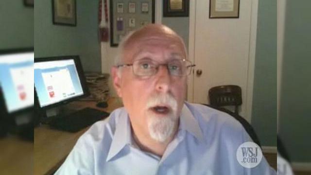 <b>Prima recenzie a lui iPhone 3G si 3 pareri oficiale: Wall Street Journal, New York Times si USA Today</b>Cu doar 2 zile inainte de marea lansare a lui iPhone 3G, Walt Mossberg, de la Wall Street Journal ne prezinta recenzia sa oficiala a telefonului produs de Apple. El nu este singur, caci aflam si parerea lui David Pogue, de la New York Times, sau cea a lui...