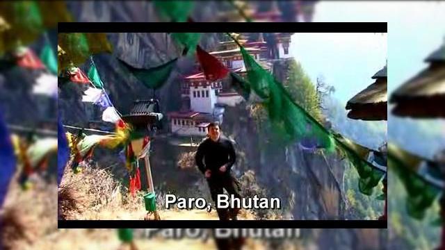 <b>Pilula de fun: Where the Hell is Matt?</b>In acest weekend un clip a inceput sa faca furori atat pe Internet, cat si in media internationala. Prezent la stirile de la Antena 1, dar si in emisiunea lui Jay Leno, urmatorul clip reprezinta o initiativa geniala a lui Matt Harding, un globetrotter in...