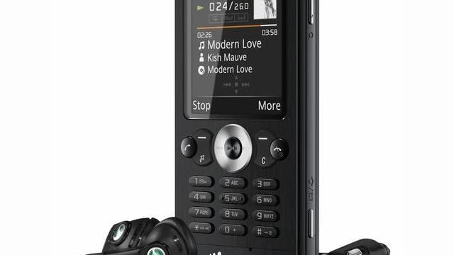 <b>Sony Ericsson a lansat telefonul W302, un Walkman care nu face compromisuri</b>Dupa cum va informam cu cateva zile in urma, Sony Ericsson a pregatit o lansare de exceptie pentru azi, 22 iulie, semnalata de site-ul oficial al producatorului printr-o numaratoare inversa si un istoric al handseturilor Walkman. Compania a lansat astazi...