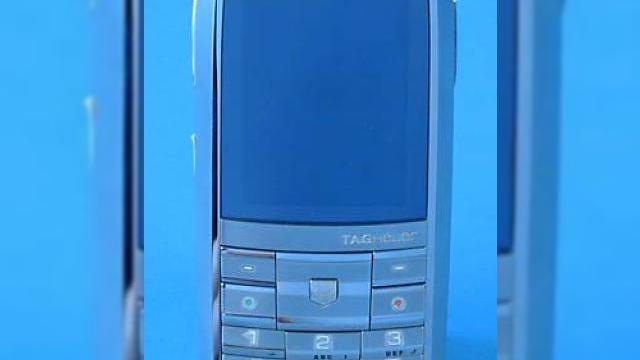 <b>Telefonul de lux Tag Heuer Meridiist trece testele FCC</b>Tag Heuer, companie cunoscuta pentru ceasurile sale de lux, a intrat recent pe piata telefoanelor mobile prin intermediul modelului Meridiist, proaspat aprobat de catre FCC si prezent in imaginea urmatoare: Telefonul de lux soseste cu o carcasa de metal...