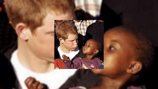 <b>"Dude, where's my phone?" zise printul Harry</b>In timp ce printul Harry se afla intr-o misiune caritabila intr-o oras din regatul african Lesotho, i s-a furat telefonul mobil intr-un club de noapte. Iata ca acest incident atat de comun in Romania se intampla si la case mai mari, si aici vorbim despre...
