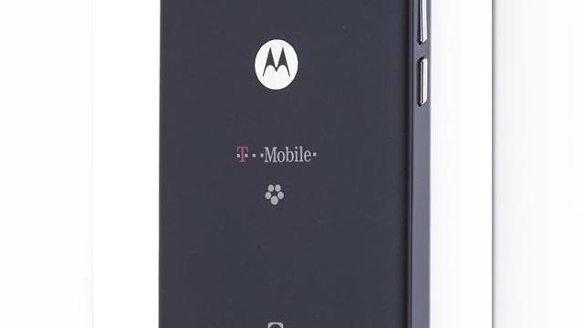 <b>Motorola ROKR E8 analizat intr-o recenzie amanuntita</b>Am facut cunostiinta cu telefonul Motorola ROKR E8 in Ungaria la Szeged in Media Market, unde am fost impresionati de usurinta cu care se navigheaza in meniurile sale si cat de user friendly este acest terminal. Credeati ca Motorola este gata sa-si cedeze...