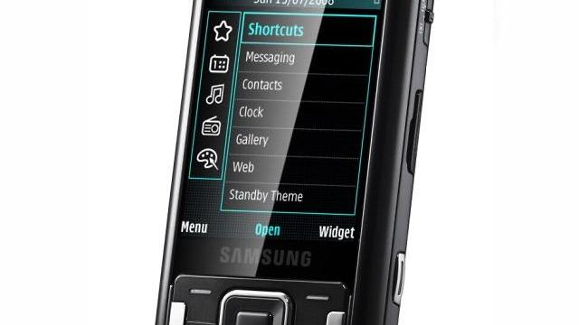 <b>O prima analiza a lui Samsung i8510 INNOV8</b>Noul super-telefon al celor de la Samsung,&nbsp; a ajuns in mainile celor de la GSM Arena, care i-au facut un preview amanuntit. Acum a venit momentul sa il disecam si sa aflam daca merita sa achizitionati acest telefon atunci cand el va aparea pe piata...