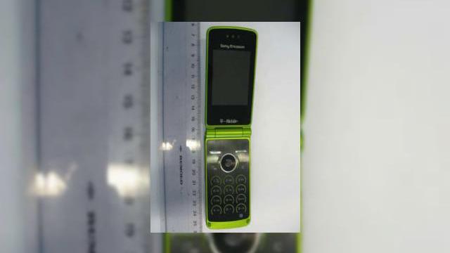 <b>Sony Ericsson TM506 lansat prin T-Mobile in curand</b>O nota interna a celor de la T-Mobile ne informeaza ca operatorul planuieste sa includa in oferta sa handsetul Sony Ericsson TM506, telefon nelansat inca, dar care va sosi pe piata in luna septembrie. Se pare ca TM506 va fi in magazine in data de 3...