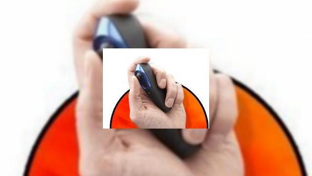 <b>Joystickul stil Wii compatibil si cu telefoanele Nokia</b>Va mai amintiti probabil de Zeemote, un controller similar cu popularul Wiimote al consolei Nintendo Wii, accesoriul fiind compatibil cu telefoanele Sony Ericsson. Ei bine neo-zeelandezii producatori de joystickuri pentru telefoane mobile au incheiat un...