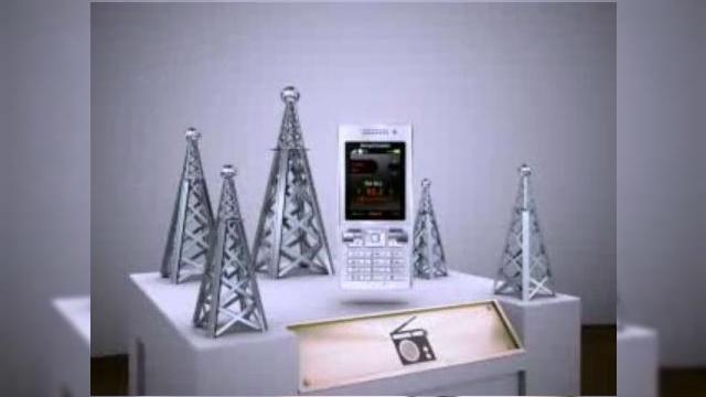 <b>Primele clipuri promotionale cu Sony Ericsson T700 isi fac aparitia</b>Va informam intr-un articol anterior ca telefonul Sony Ericsson T700 (Remi) va sosi catre finalul acestui an, dar iata ca acum putem admira terminalul in actiune in clipul promotional de mai jos: Va reamintim ca avem de-a face cu un telefon dotat cu o...