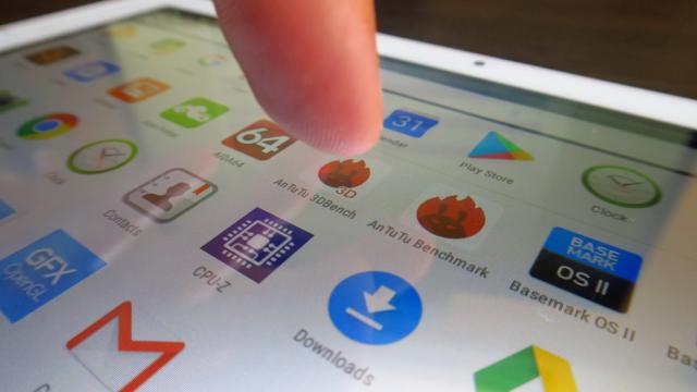 <b>Acer Iconia One 10 (B3-A30): Benchmark-uri sub-modeste, lag destul</b>V-am spus încă din secţiunea hardware că acest terminal nu este vreun maratonist sau vreo maşină de curse, având dotări strict cât să ruleze Marshmallow şi să dea play la filme şi muzica. Evident am testat totuşi performanţa şi nu prea sunt..