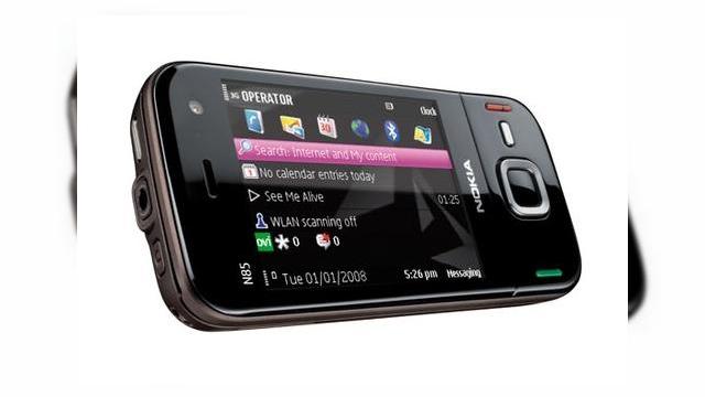 <b>Nokia lanseaza oficial telefoanele N79 si N85</b>Nokia si-a indeplinit promisiunea facuta la inceputul lunii, lansand astazi doua noi terminale din seria N, smartphone-uri care vor sosi la preturi rezonabile. Este vorba Nokia N79 si Nokia N85, pe care le puteti admira in urmatoarele imagini. N85 este...