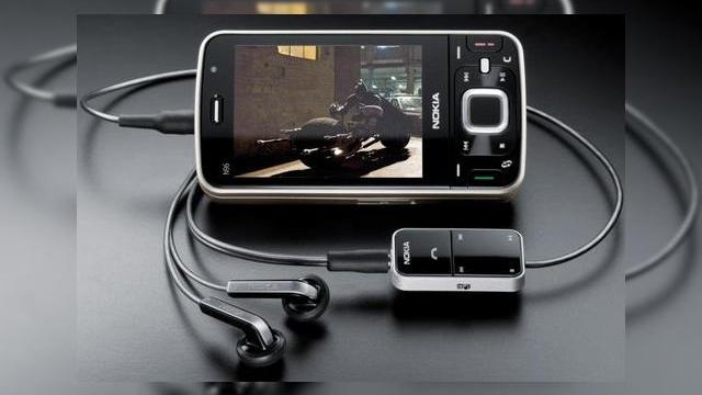 <b>Primul review al lui Nokia N96 - un telefon superb</b>Nokia N96 este mult-asteptatul succesor al lui N95 si noul hit al seriei N a finlandezilor. Telefonul soseste cu o carcasa cu finisaj glossy, televiziune mobila si o lista de specificatii impresionanta. Cei de la AllAboutSymbian au petrecut ceva timp in...
