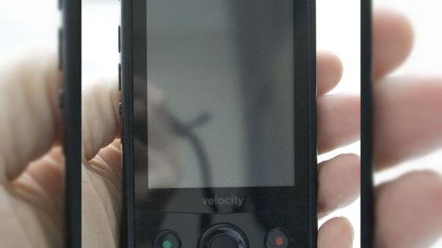<b>Terminalele Velocity analizate la cald, in cadrul CTIA</b>Fratii vitregi ai lui HTC Touch Diamond sunt cu siguranta telefoanele celor de la Velocity, companie care si-a facut debutul la CTIA in aceasta primavara. Primele modele ale producatorului sunt 103 si 111, ultimul dotat cu tastatura QWERTY. In editia de...