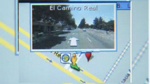 <b>Google Maps for Mobile primeste un upgrade important</b>Upgrade-ul My Location ne impresionase placut, dar iata ca Google Maps include acum Street View si permite adaugarea imaginilor direct pe hartile dumneavoastra mobile. Iata si o metoda amuzanta de utilizare a lui Google Maps, daca ramaneti in pana cu...