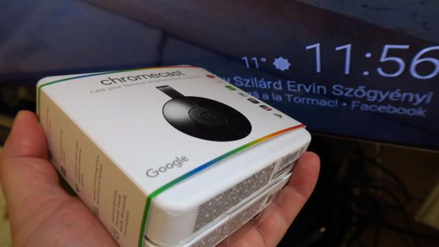 <b>Turul Magazinelor #253: Turul playerelor media, seturilor top-box şi device-urilor de streaming spre televizor</b>Pentru turul magazinelor de astăzi v-am pregătit o serie de recomandări din zona playerelor media, a seturilor top-box și a device-urilor ce permit streaming-ul pe televizor. Avem pe lista noastră produse foarte interesante precum Chromecast