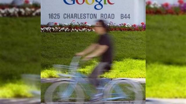 <b>Google si Yahoo amana parteneriatul in privinta reclamelor</b>Google Inc si Yahoo Inc au decis sa amane implementarea unei metode de advertising integrata prin parteneriat intr-un motor de cautare, conform celor de la Reuters. Companiile au fost de acord cu aceasta amanare, pe fondul discutiilor cu Ministerul de...