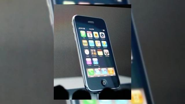 <b>iPhone are probleme cu suportul WiFi</b>Orice produs electronic risca sa se deterioreze la un moment dat, iar iPhone si iPhone 3G nu reprezinta exceptii. Totusi, atunci cand ceva este in neregula la terminalul produs de Apple, puteti fi siguri ca fanii sai din toata lumea vor avea grija sa...