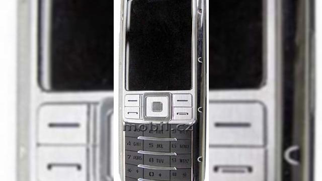 <b>Samsung lanseaza telefonul dual SIM S9402 DuoS</b>Samsung este cu siguranta unul dintre putinele branduri celebre care a adoptat tehnologia dual SIM, asociata pana acum cu handseturile "made in China". Cel mai nou telefon dual SIM al producatorului poarta numele de S9402 DuoS si poate fi admirat in...